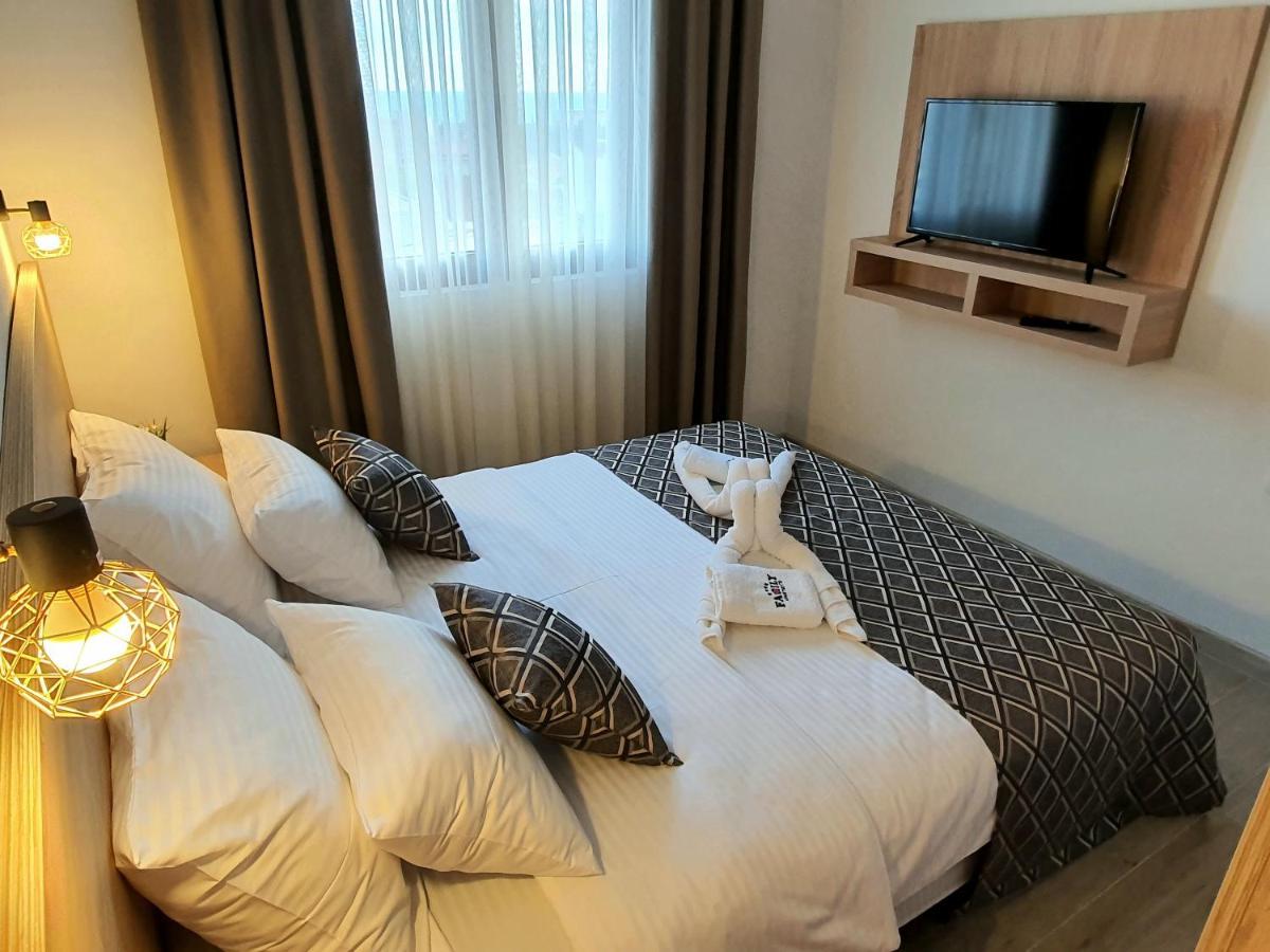 Family Apartments بار المظهر الخارجي الصورة